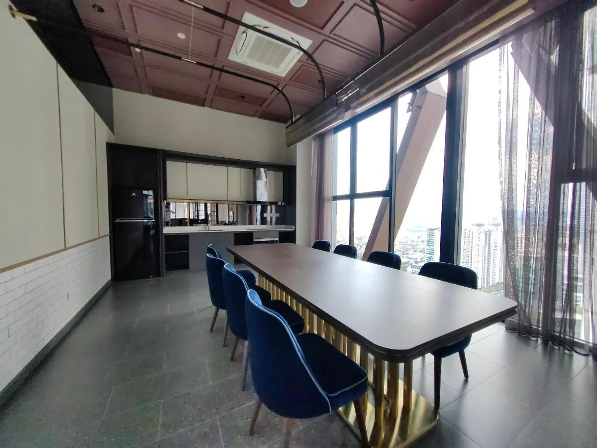 Scarletz Suites At Klcc By Veedu Hauz クアラルンプール アパート