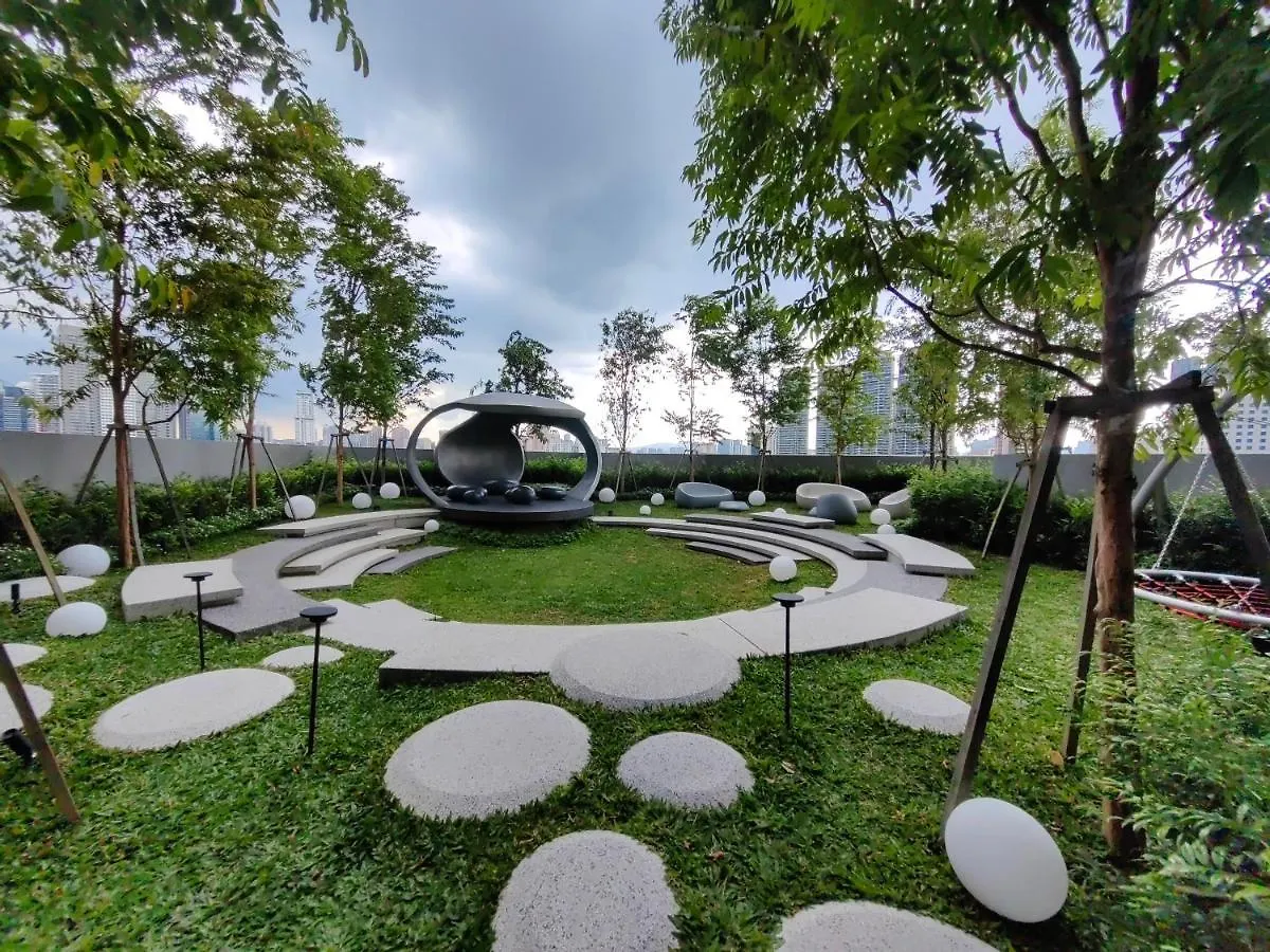 Scarletz Suites At Klcc By Veedu Hauz クアラルンプール アパート